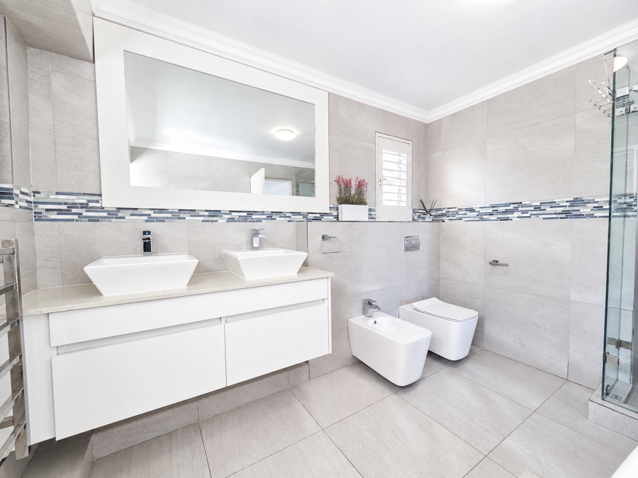 3 Bedroom Property for Sale in Table View Western Cape